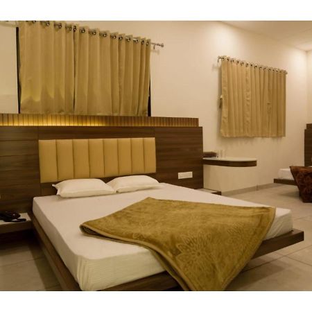 Hotel Govindam, Ujjain Exterior photo